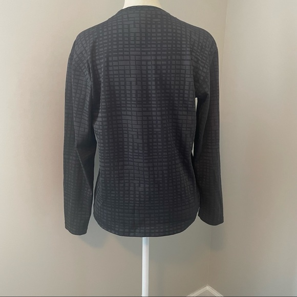 The North Face Grid Long Sleeve Tee - Picture 5 of 7